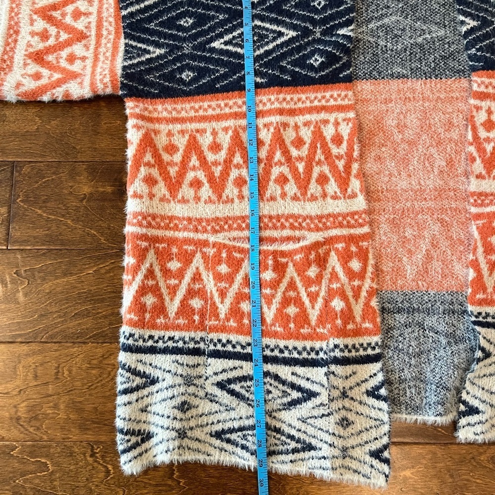 Boho Patterned Poncho - Picture 10 of 10